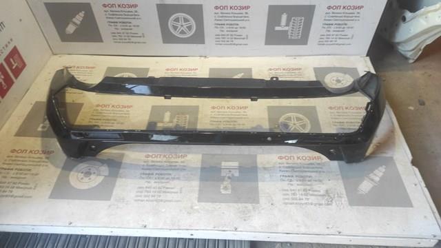 Задній бампер 5215942320 Toyota