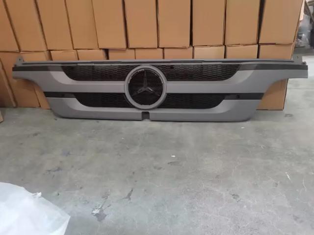 LAM13990 Campro Решітка радіатора