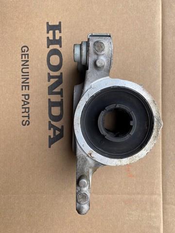 Купити 51396TJBA04 Honda 