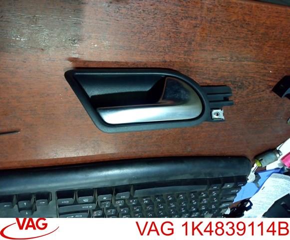 Ручка задньої двері внутрішня права Volkswagen Golf 5 (1K1) (Фольцваген Гольф)