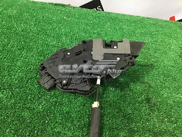 LR063615 Land Rover Замок водійських дверей