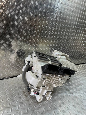 Корпус печі в зборі 271106RC1A Nissan/Infiniti