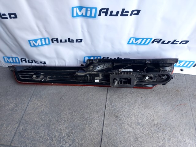 Купити BK2113404AJ Ford Задня права фара