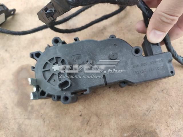 Купити 6NW00942479 Tesla Motors 