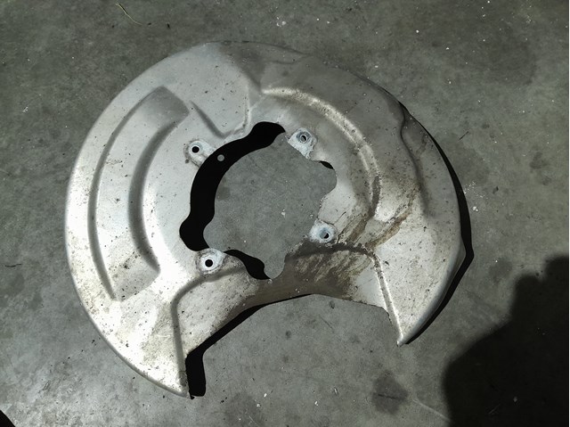 Купити 31665970 Volvo Захист гальмівного диска заднього, правого