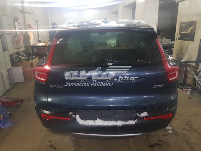 Водостік лобового скла, жабо Volvo 32130464