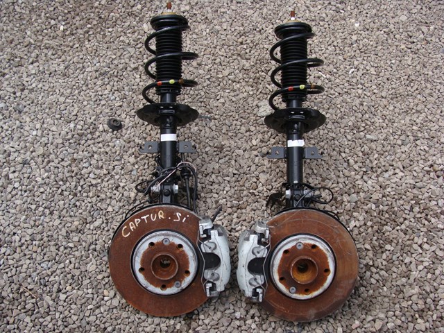 E430300Q1J Nissan/Infiniti Ліва передня стійка