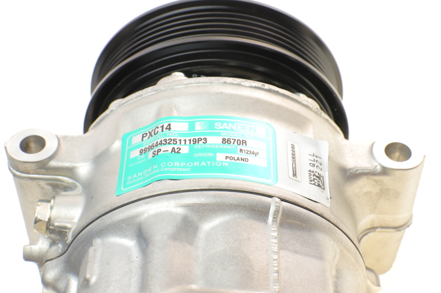 Насос кондиціонера NRF 320031G