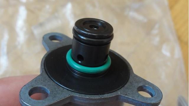 Регулятор тиску палива Bosch 0928400675