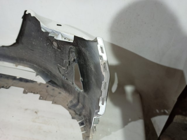 Передній бампер KR9P50031 Mazda