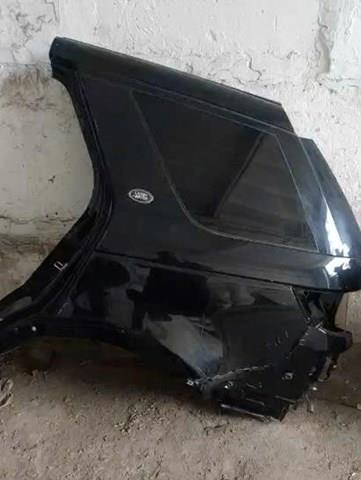 LR060975 Land Rover Крило праве заднє