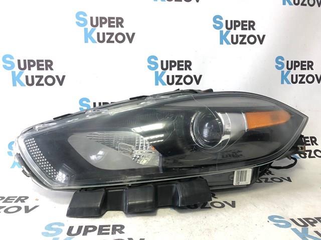 Фара ліва передня Chrysler 68085141AK