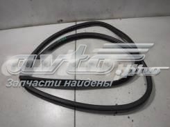  Ущільнювач двері передньої лівої (на кузові) Toyota Corolla 