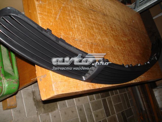Решітка переднього бампера, ліва Signeda PVW99017GL ціна, від 8.45 USD