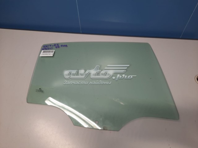 Скло задньої двері правої GS6407D304 XYG