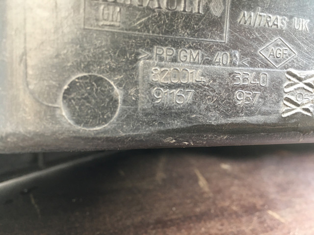 Рамка радіатора 8200143340 Renault (RVI)
