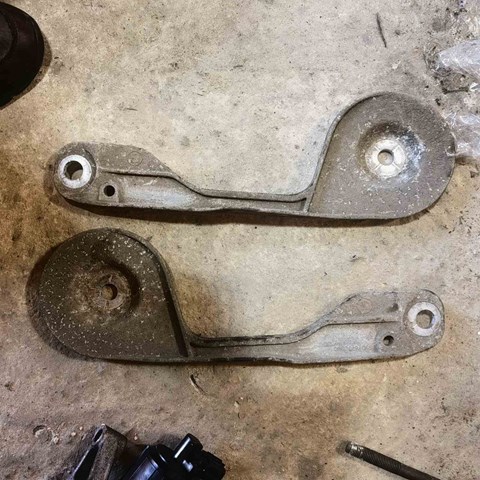 33306770979 BMW Тяга поперечна реактивна задньої підвіски