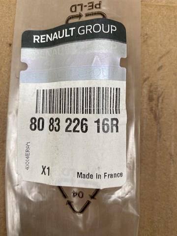 808322616R Renault (RVI) Молдинг опускного скла нижній, двері передньої, правої