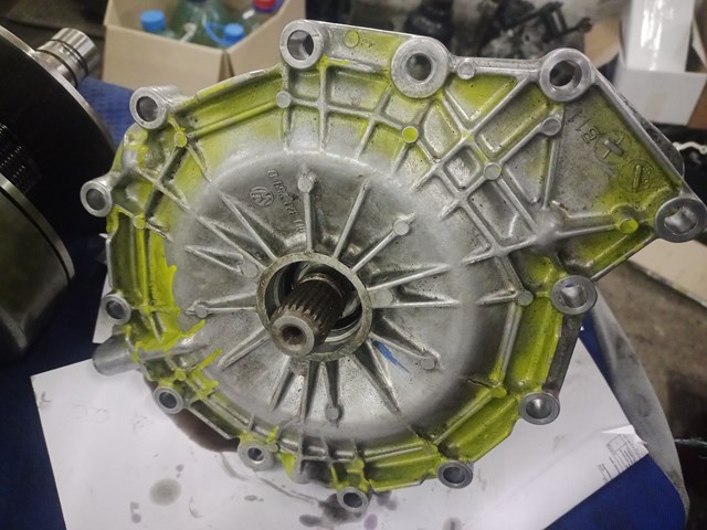 01J323259D VAG 