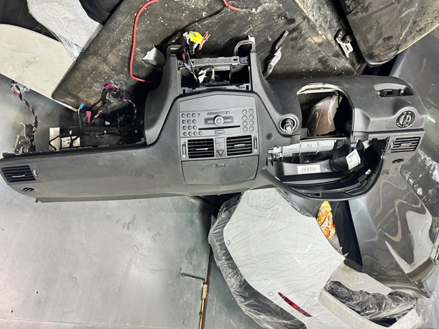  A2046803787 Mercedes