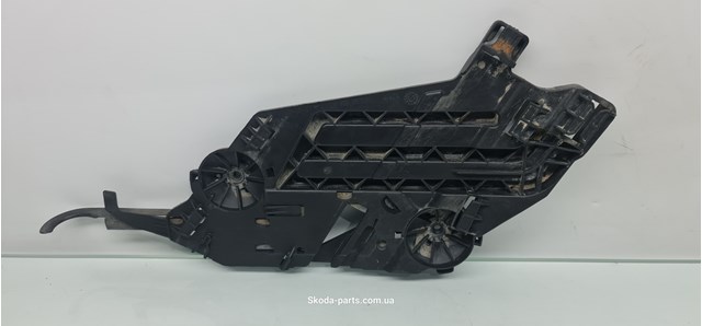  VAG 17035201 ціна, від 22.50 USD