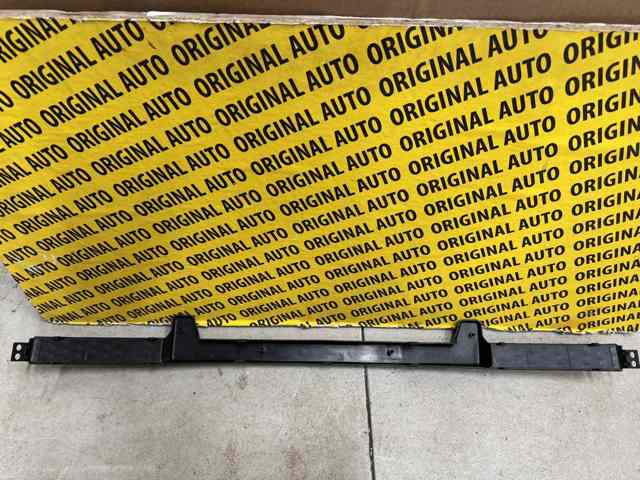 865622W000 Hyundai/Kia Решітка переднього бампера, центральна