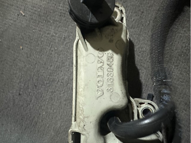Бачок/демпфер вакуумної системи двигуна Volvo 31330458 ціна, від 13.94 USD