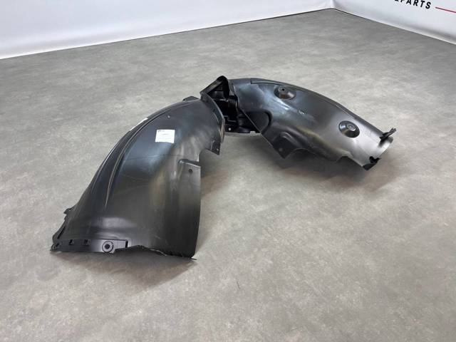 Купити 80001631 Volvo Підкрилок передній правий
