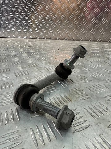 Купити 562616RR0B Nissan/Infiniti Яйця стабілізатора заднього