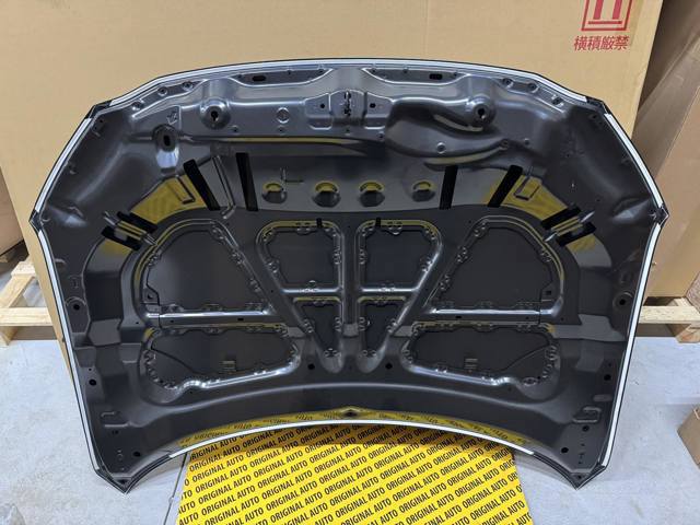 Капот Mazda DKY05231XA