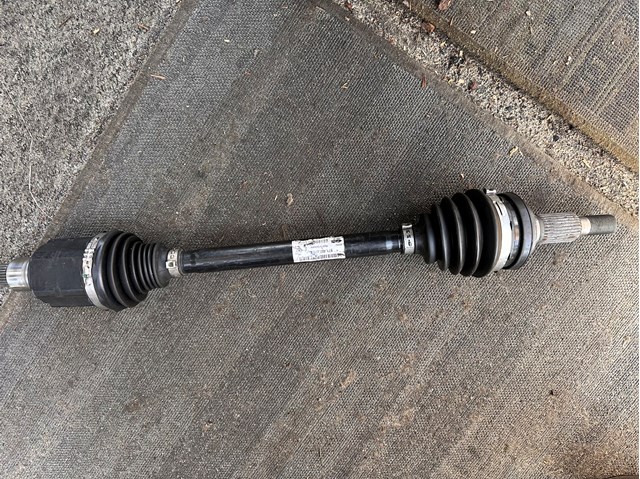 Піввісь передня, права Porsche 971407271E ціна, від 170.91 USD