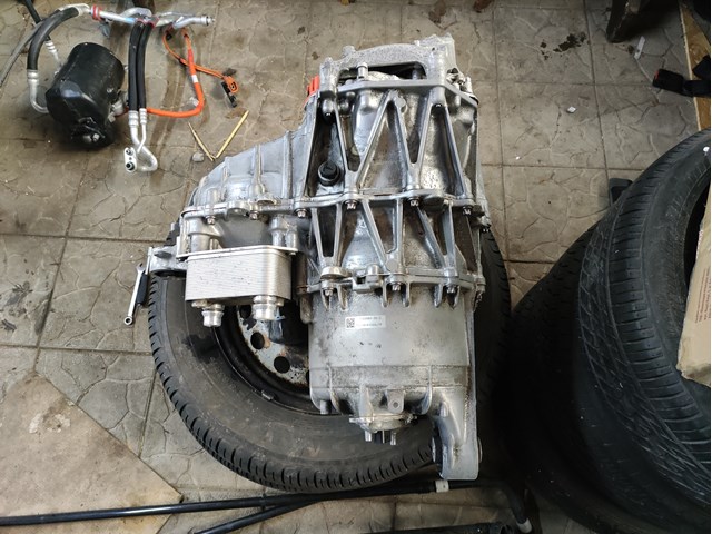  Tesla 112098000D