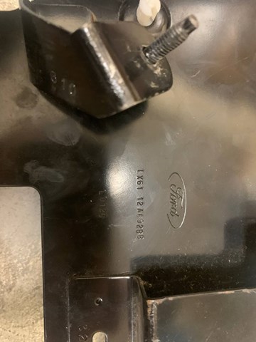  LX6112A692BB Ford