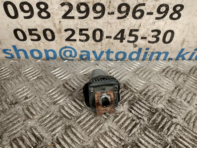 Купити 86640FC021 Subaru Форсунка омивача фари передньої