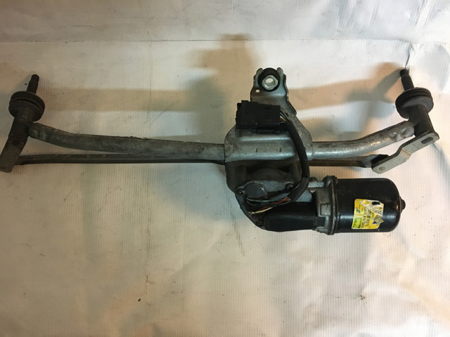 Купити 7701055894 Renault (RVI) 