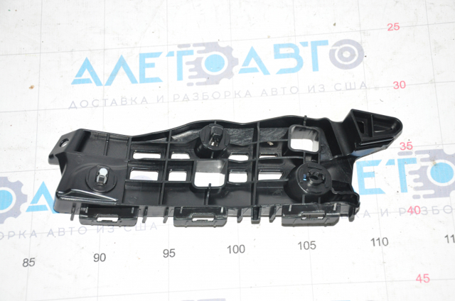 FP8156932 FPS Кронштейн бампера переднього, правий
