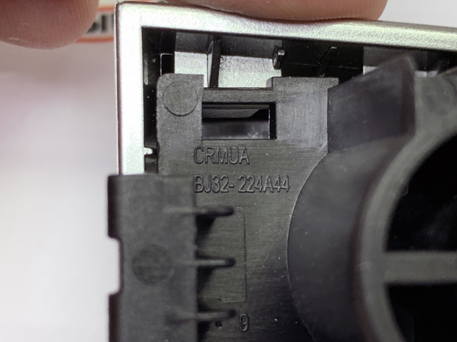 Купити LR098259 Land Rover 