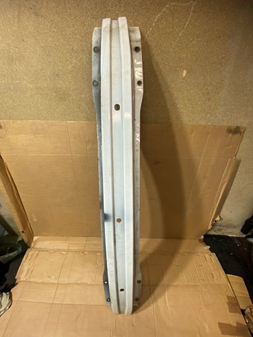 104168500A Tesla Абсорбер бампера заднього