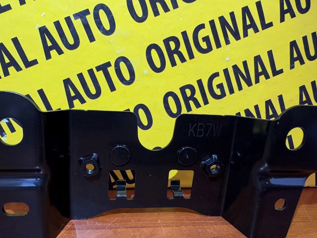 Купити KB7W5215Y Mazda Кронштейн замку капоту