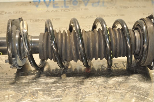 Купити 540105CA0A Nissan/Infiniti 
