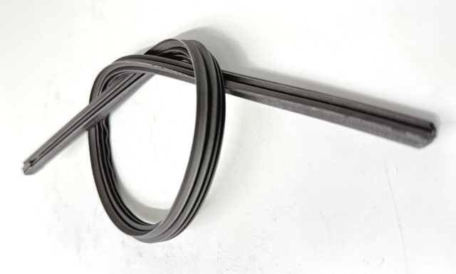 Щітка-двірник лобового скла, водійська NWB DW60GN ціна, від 5.68 USD