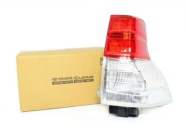 8155160891 Toyota Ліхтар задній правий