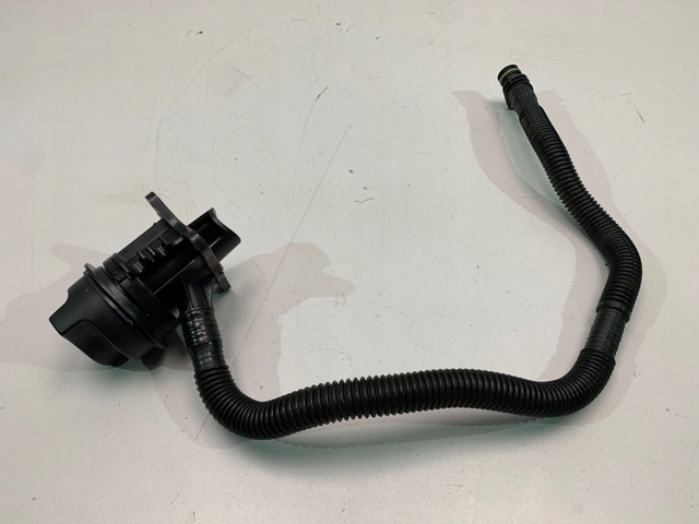  Mercedes A2600104900