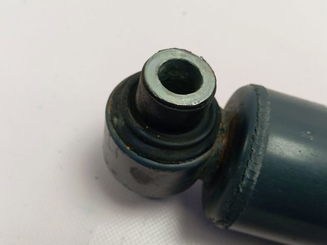 5802392684 Iveco Ліва передня стійка