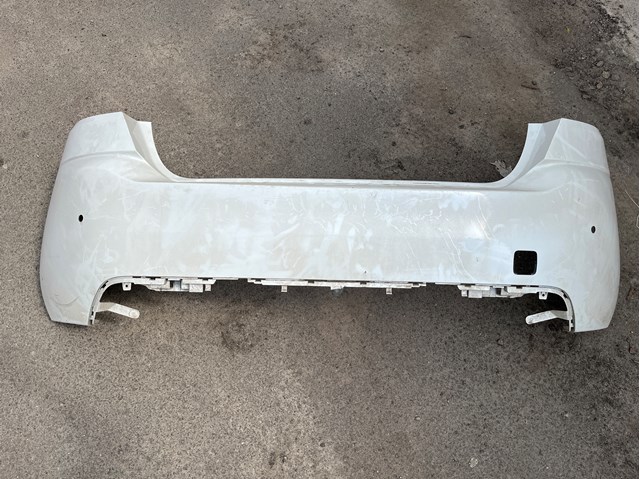 Задній бампер 9677960477 Peugeot/Citroen