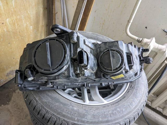 LPP681 Magneti Marelli Основна фара - вставка