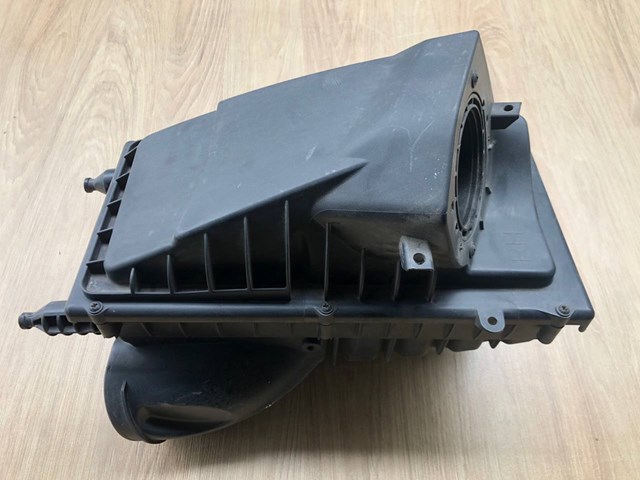 Купити LR036428 Land Rover Корпус повітряного фільтра, правий