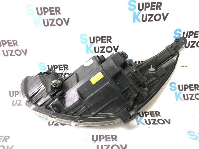 Фара передня права Hyundai/Kia 921021R010