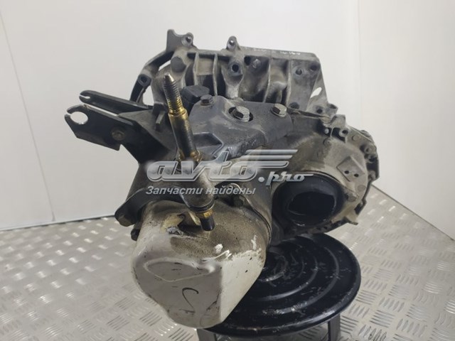 JB3928 Renault (RVI) МКПП