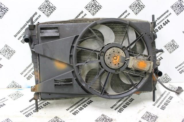Купити 0130303923 Bosch Дифузор радіатора охолодження, в зборі з двигуном і крильчаткою